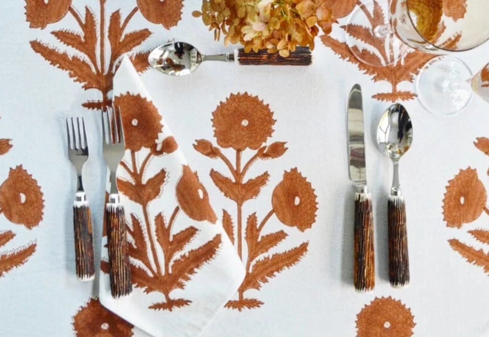 Brown Poppy Tablecloth|Chefanie Hot
